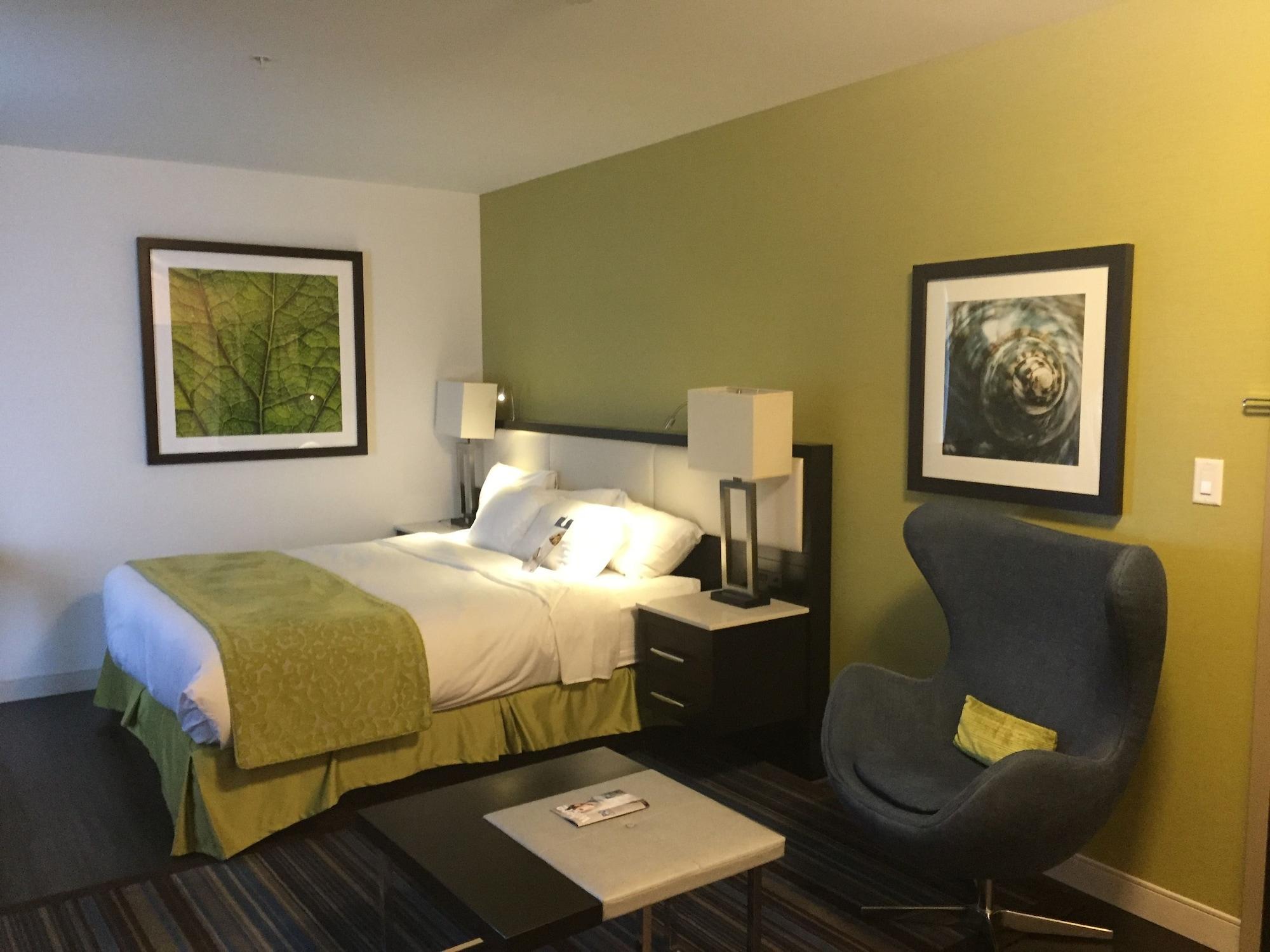 The Hollis Halifax - A Doubletree Suites By Hilton Eksteriør billede