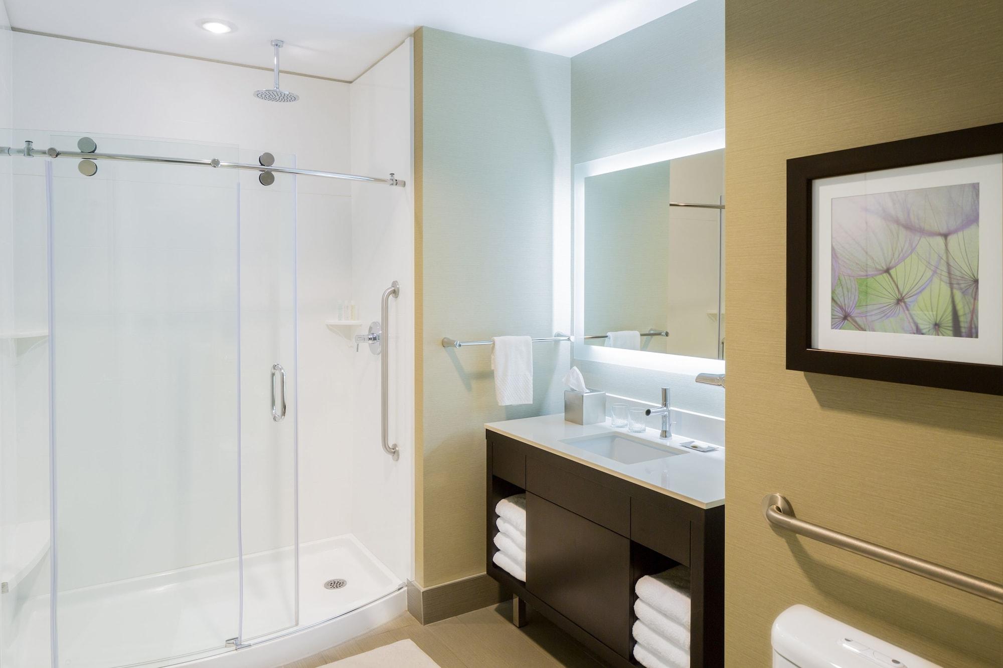 The Hollis Halifax - A Doubletree Suites By Hilton Eksteriør billede