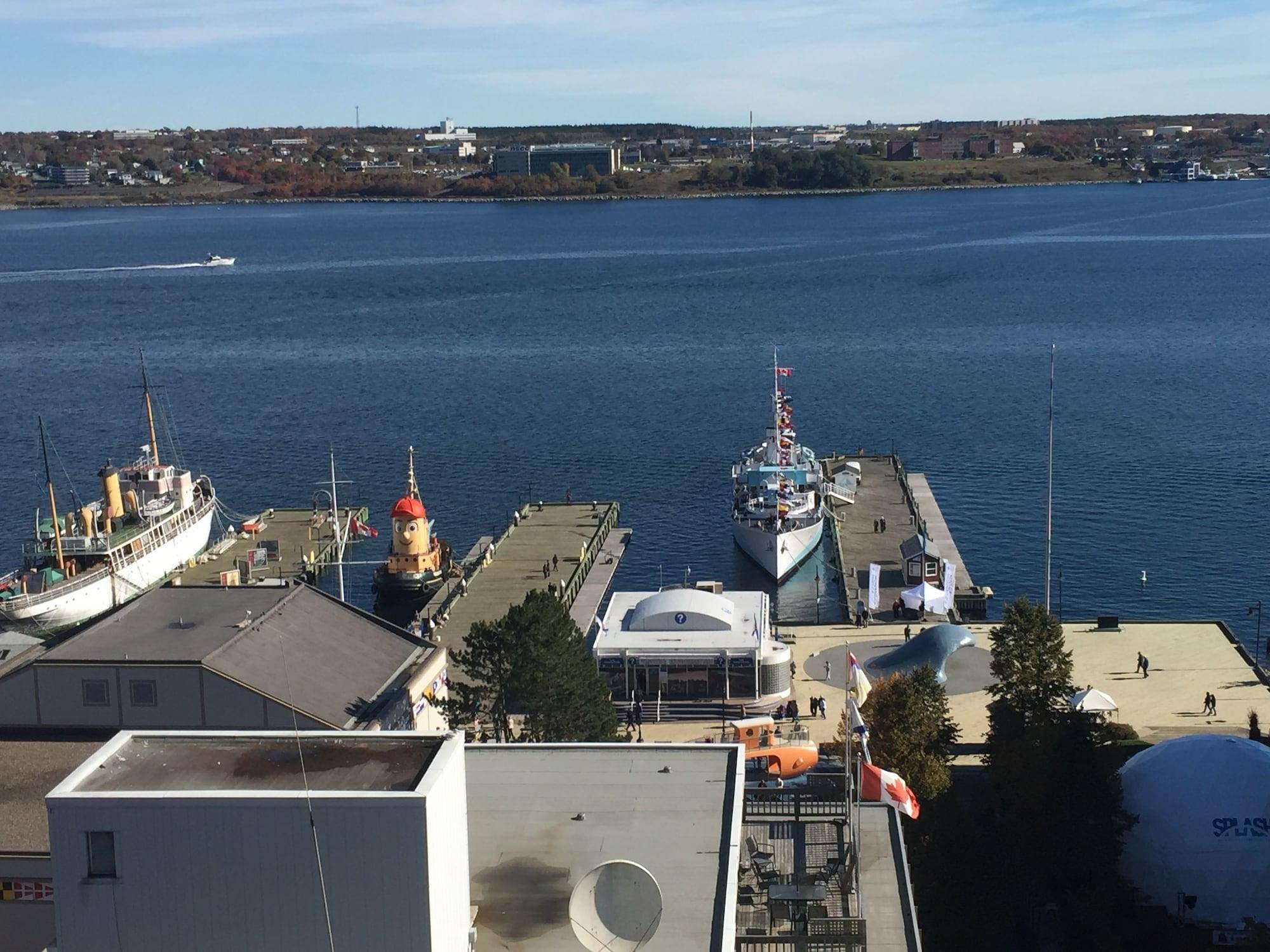 The Hollis Halifax - A Doubletree Suites By Hilton Eksteriør billede