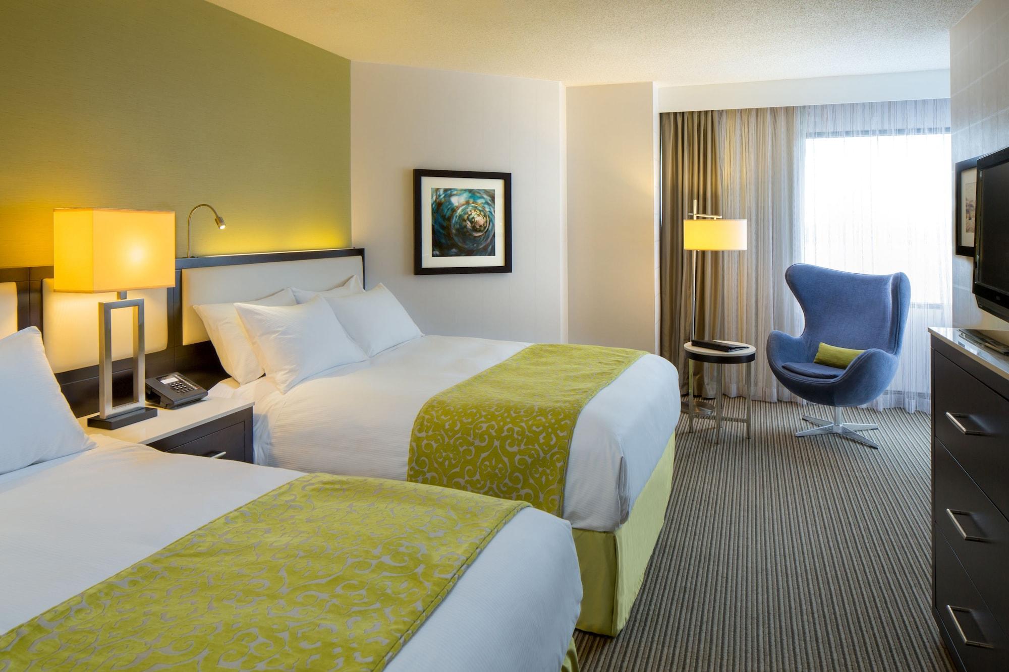 The Hollis Halifax - A Doubletree Suites By Hilton Eksteriør billede