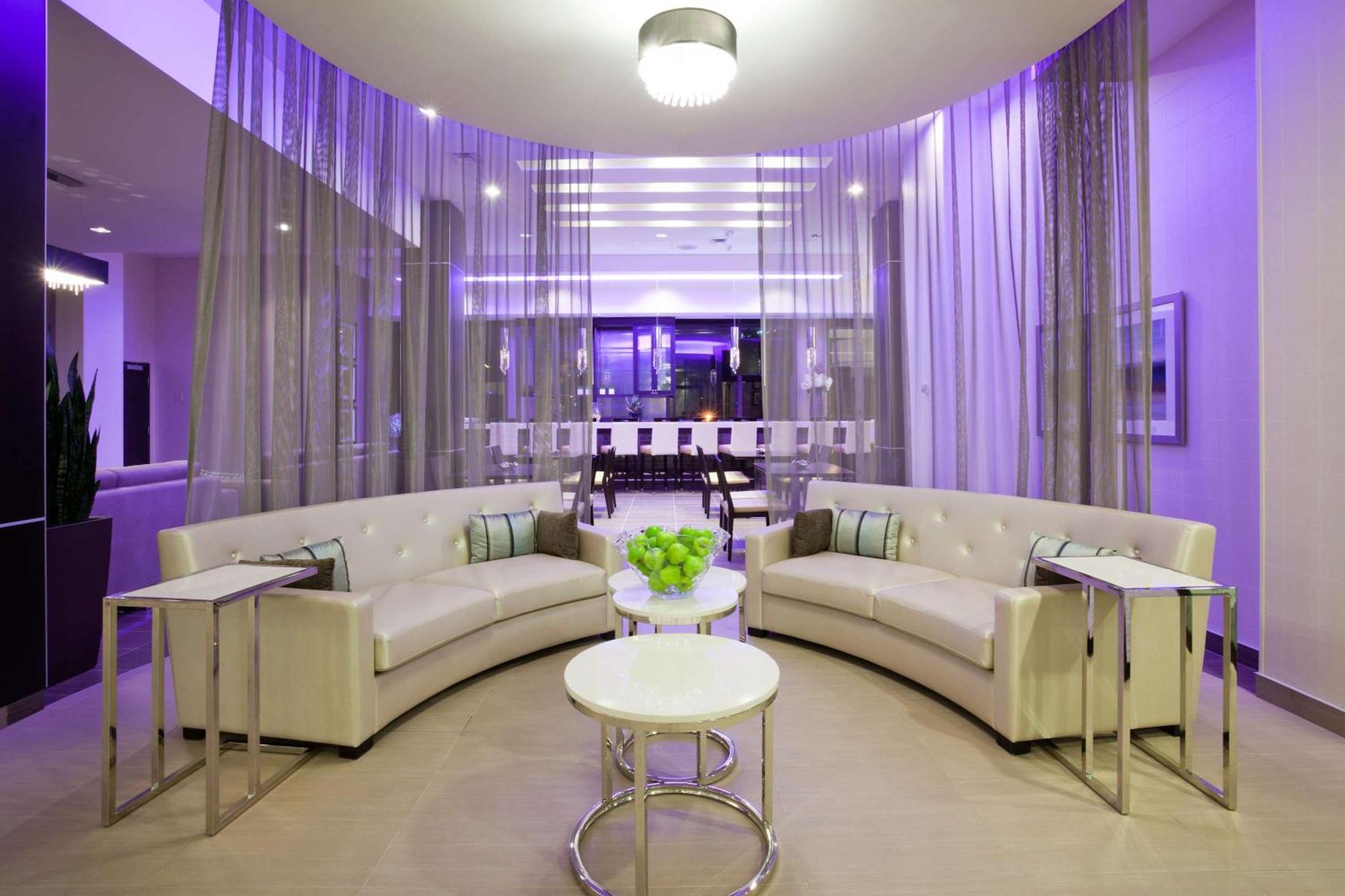 The Hollis Halifax - A Doubletree Suites By Hilton Eksteriør billede